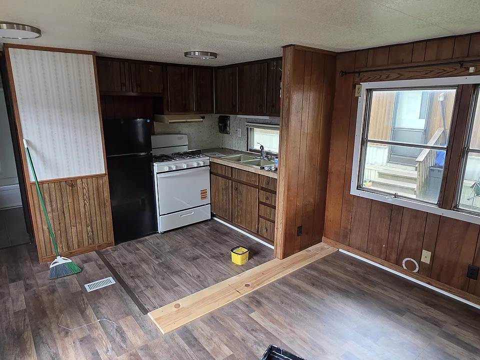 1500 W Kirkwood Ave #13B