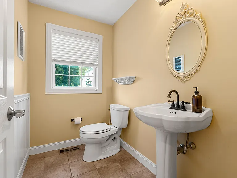 5 Dorothy E Lucey Dr — Photo 11