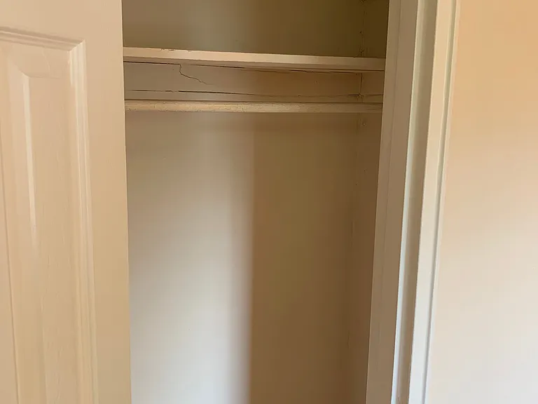 1622 Valley Ave — Photo 6