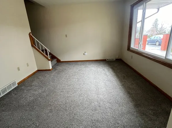 Viking Apartments, 1619-1625 W 44th St, Erie, PA 16509