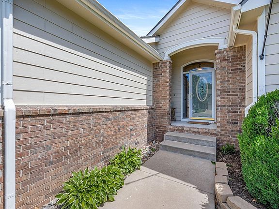2nd image of 808 Rushwood Ct