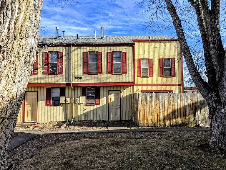 1050 Sir Galahad Drive — Photo 10