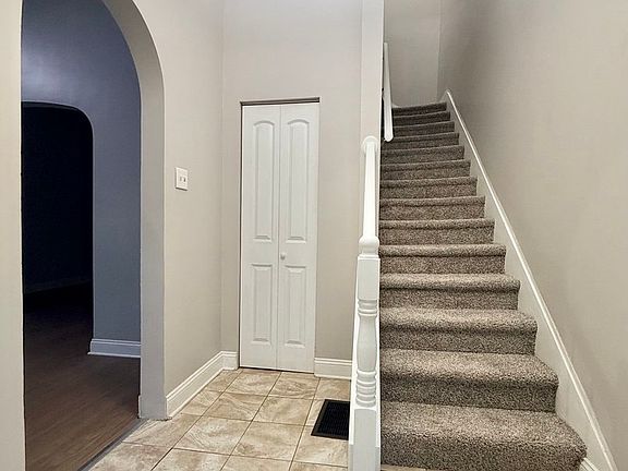 3rd image of 2127 W Bowler St