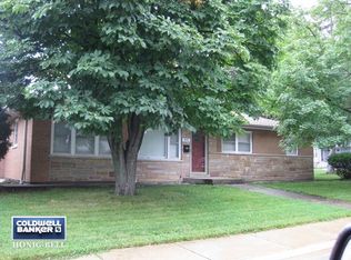 832 Warner Ave, Lemont, IL 60439