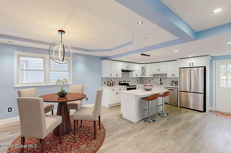 3rd image of 1813 Avenue A