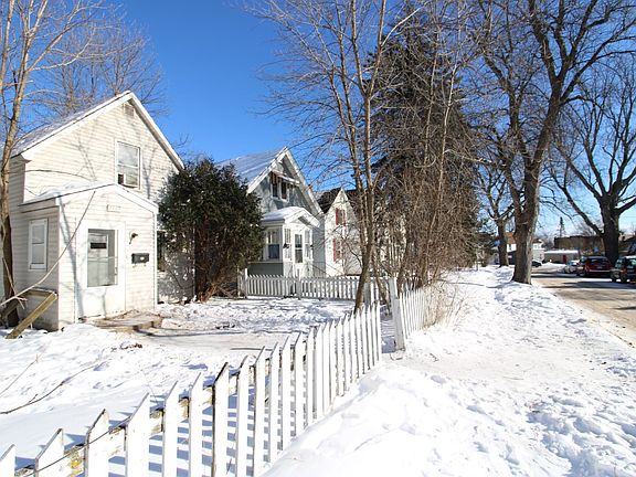 3rd image of 2869 Exeter St