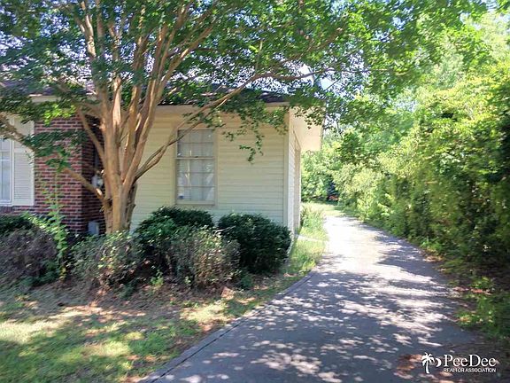 5th image of 916 N Withlacoochee Ave