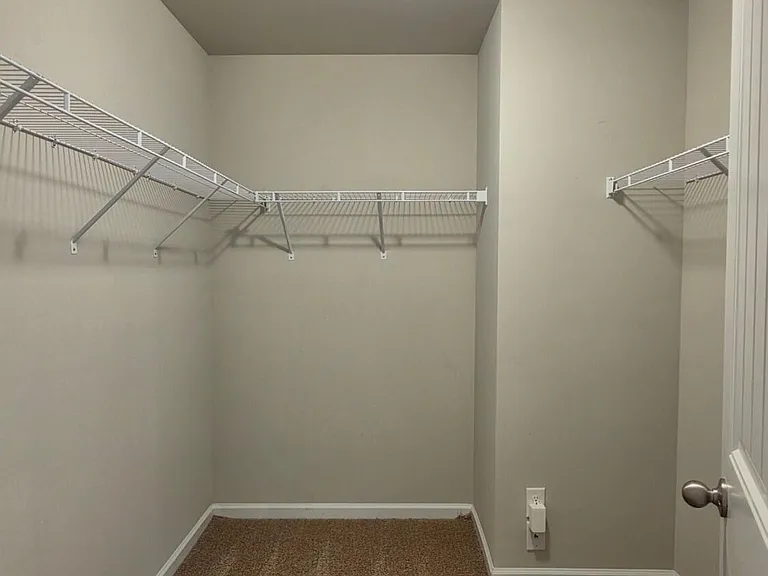 147 Niblick Dr — Photo 17