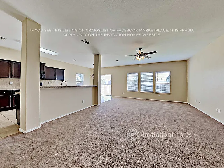 12325 Hunters Crossing Ln — Photo 4