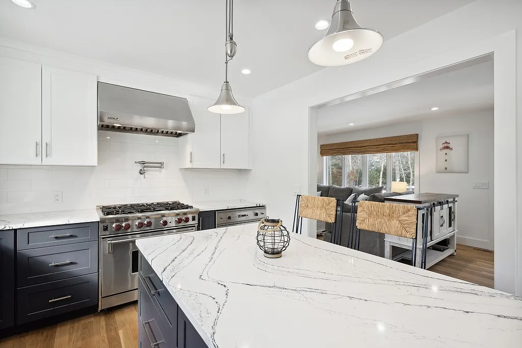 Brand New in East Hampton — Photo 4