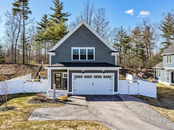50 Clover Lane, Londonderry, NH 03053