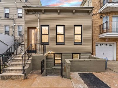 23 Wallis Ave, Jersey City, NJ, 07306