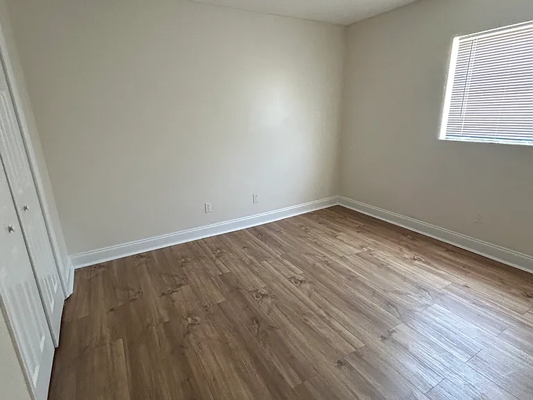 5541 Bay Blvd #550 — Photo 18