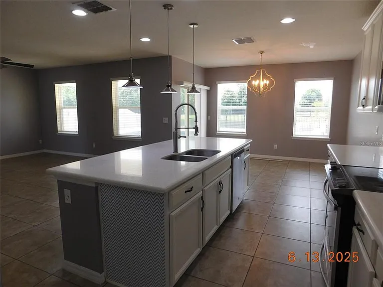 3199 Turret Dr — Photo 5