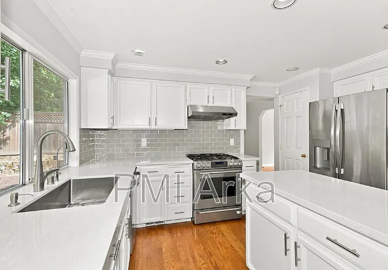 23408 NE 29th Pl — Photo 5