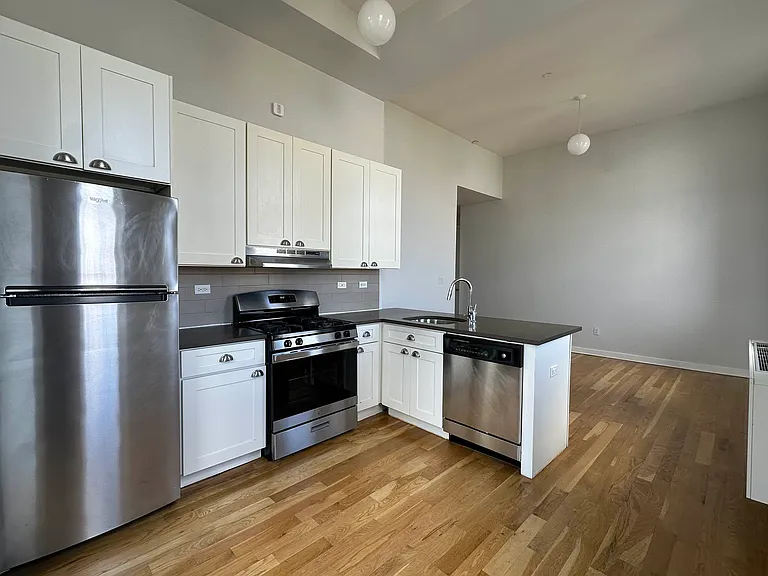 71-13 60th Ln #311 — Photo 10