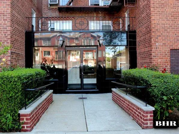 2427 East 29th Street image 1 of 13