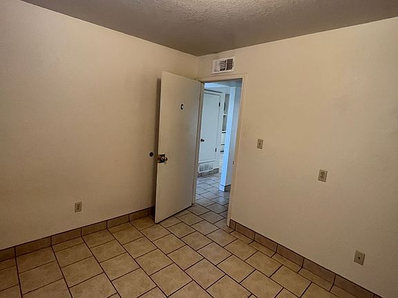 3rd image of 1615 E University Ave #217