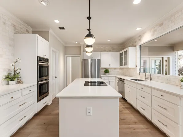 2016 Lakeway Blvd, Lakeway, TX 78734