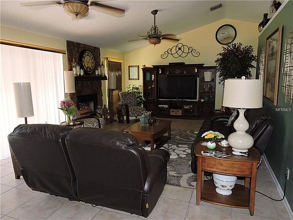 5th image of 1620 Pinehurst Dr
