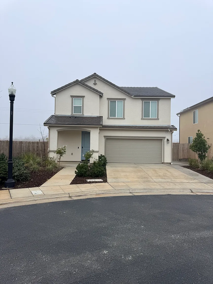 392 Talus Way S photo 1