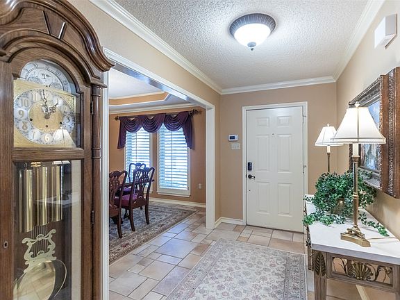 3rd image of 59 Augusta Dr