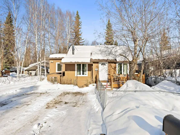 2996/2998 Totem Dr, Fairbanks, AK 99709