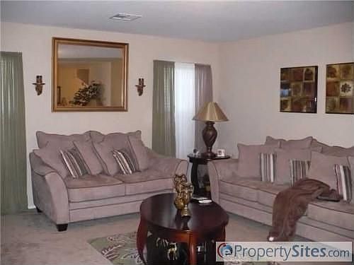 4th image of 18025 Majestic Elm Ln