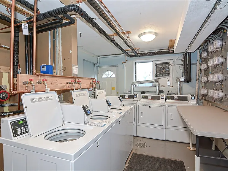 18 Pond St #7 — Photo 15