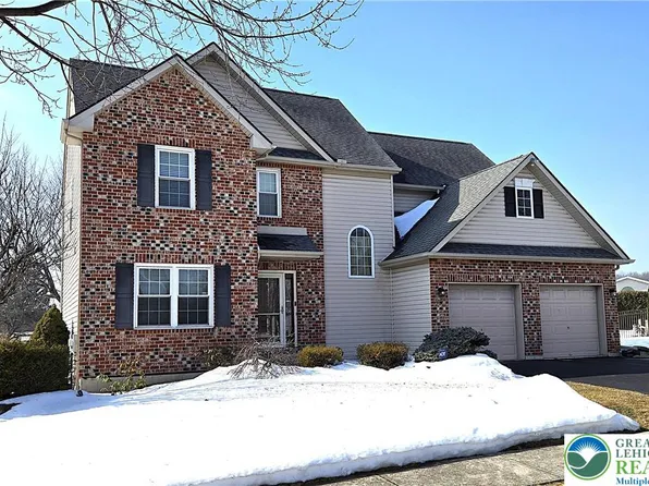 4513 Troxell Dr, Whitehall, PA 18052