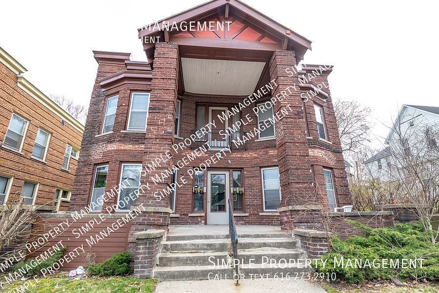 1st image of 610 Michigan St NE #1