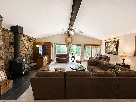 5th image of 89 Heritage Dr