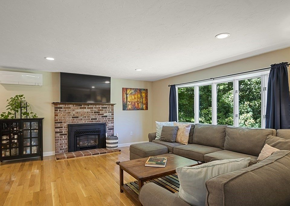 221 Red Acre Rd, Stow, MA 01775 Zillow