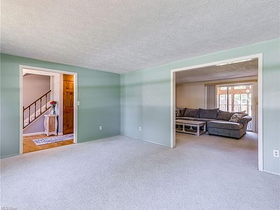 3rd image of 6071 Willow Lake Dr