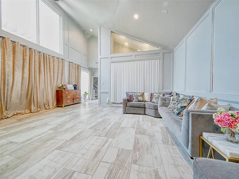 7606 Portal Dr — Photo 14