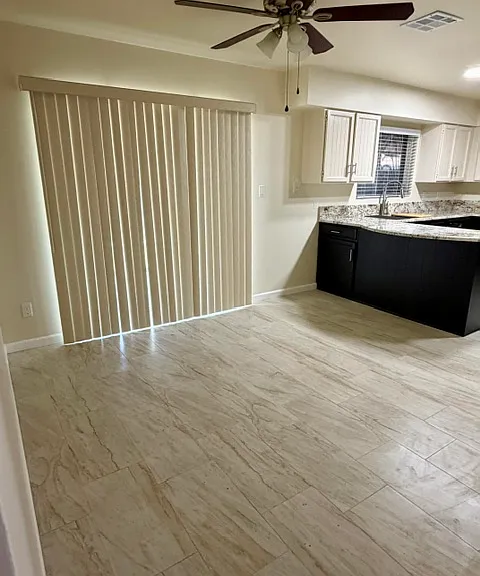 1120 S Hazelton Ln — Photo 3