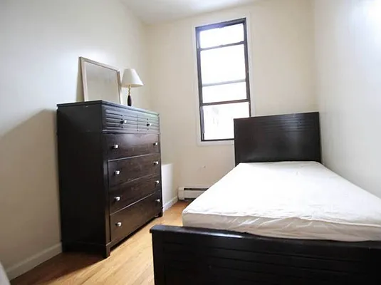 Rented by OCTAN REALTY MANAGEMENT LLC | media 4