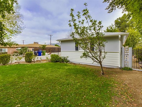 5th image of 8633 Forsythe St