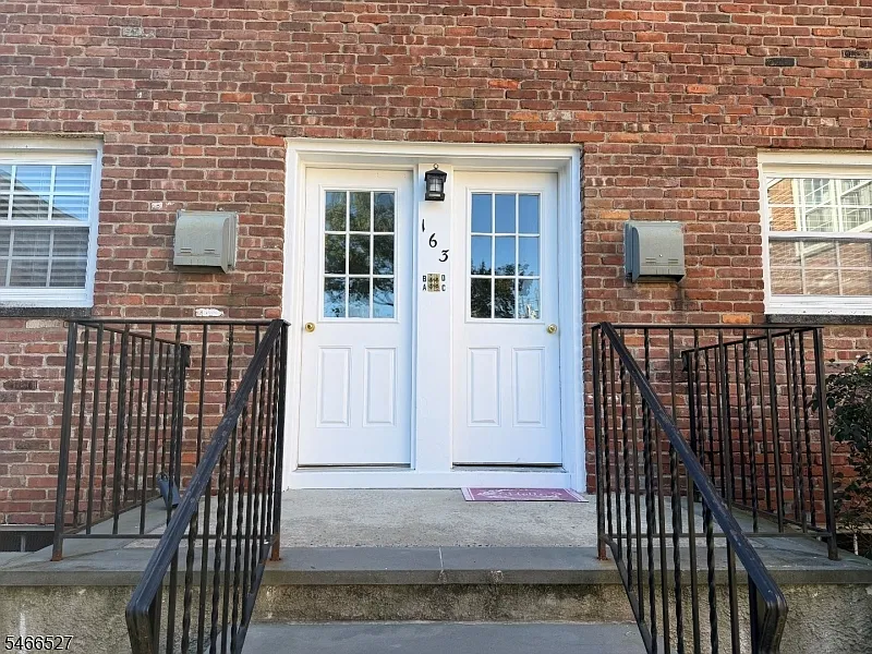 1 bed, 1.0 bath, 860 sqft, $2,250 — Photo 3
