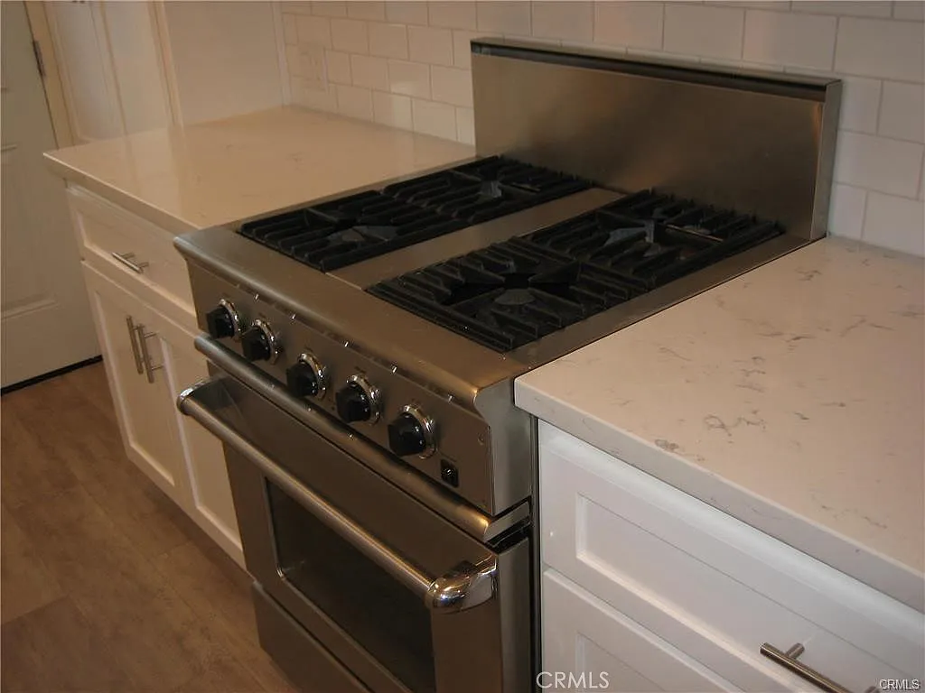 3 bed, 2.5 bath, 1446 sqft, $5,500 — Photo 4