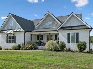 1018 C P Stewart Blvd, Lebanon, TN 37087