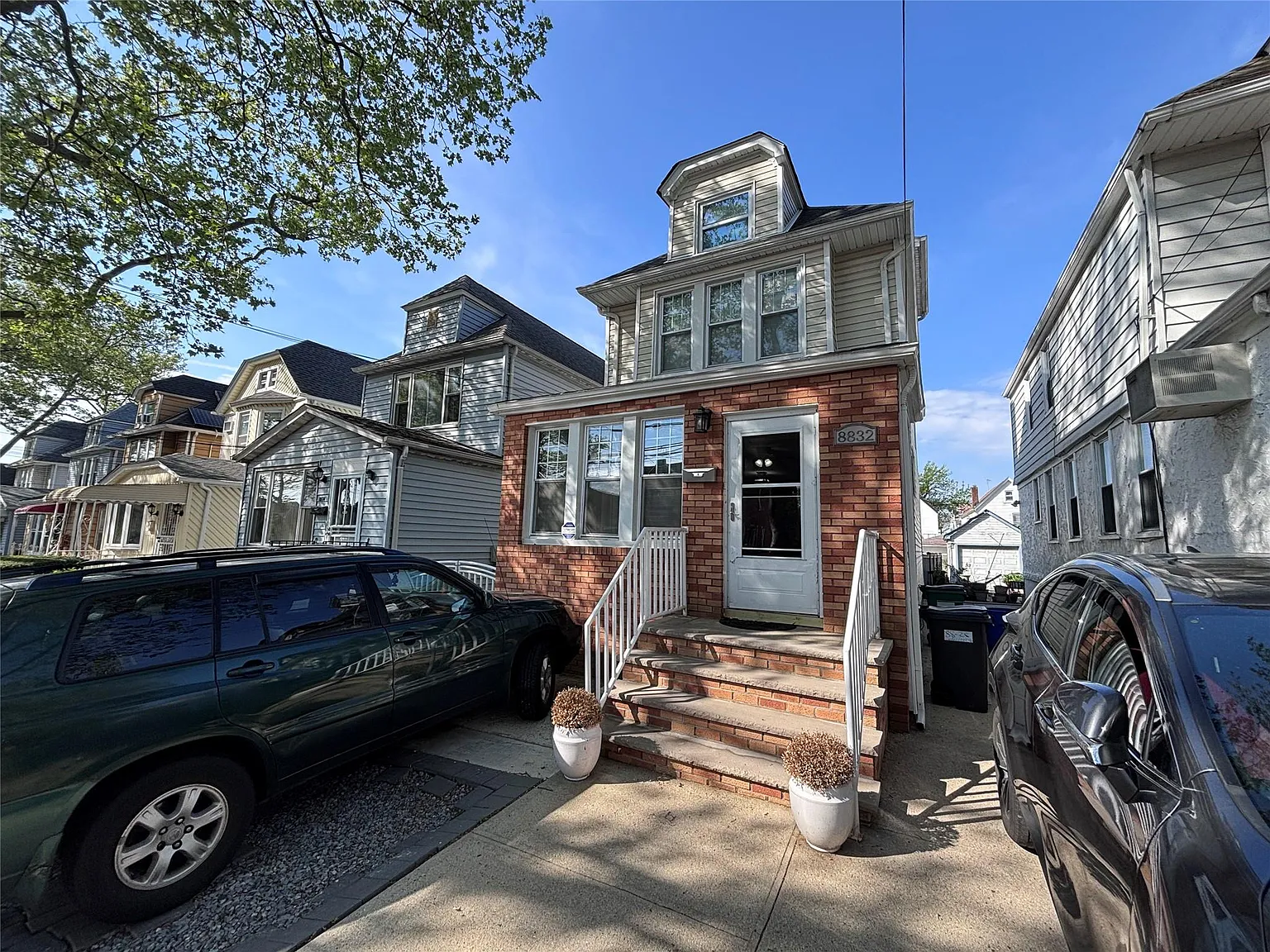 88-32 Vanderveer Street photo 1