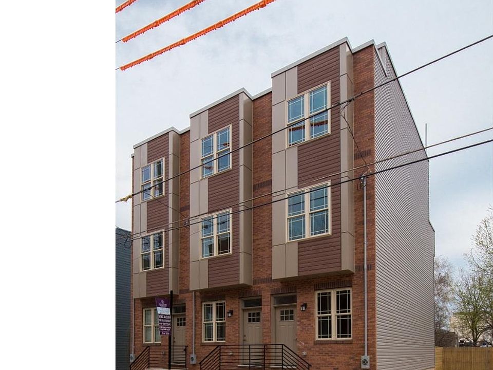 1st image of 2115 E Hagert St