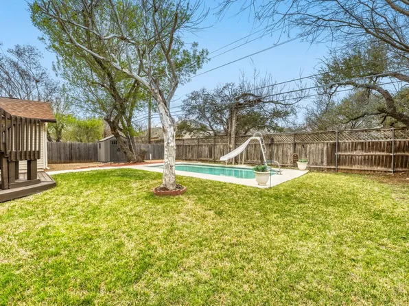 3902 Hillside Dr, Round Rock, TX 78681