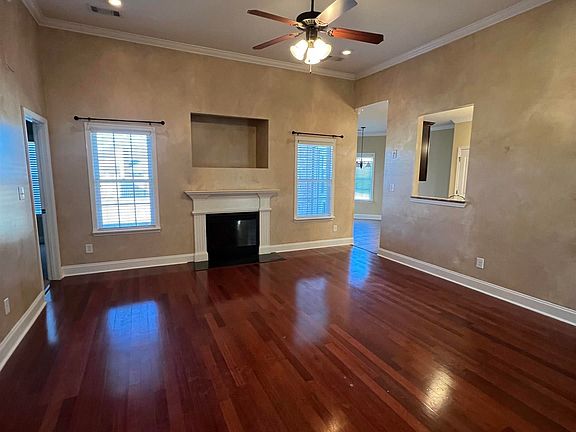 5th image of 210 Lydia Dr