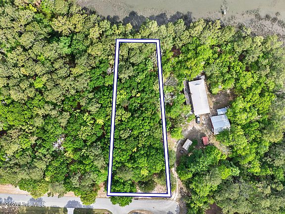 5th image of 1803 Harbour Edge Lane SW