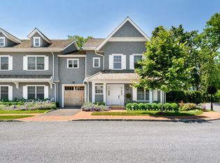 101 Hill St UNIT 8A, Southampton, NY 11968