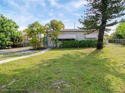 1226 S H Street, Lake Worth, FL, 33460