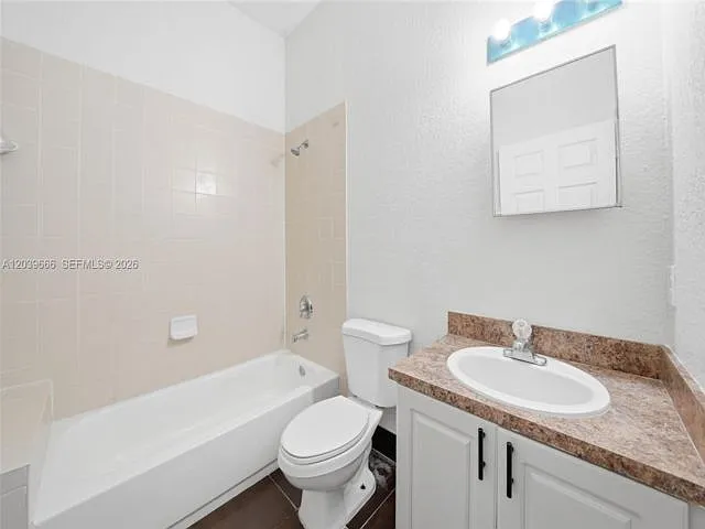 902 SW 8th Pl — Photo 12