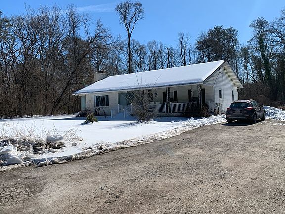 2nd image of 103 S Jennings Rd